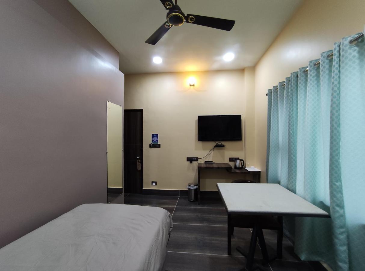 Jim'S Motel Kalchini 外观 照片